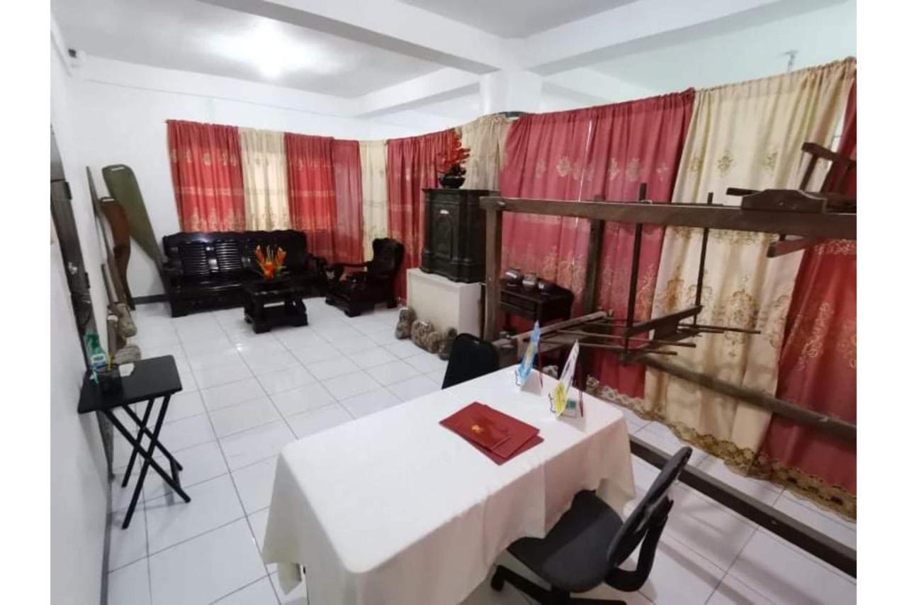 Готель Oyo 799 Ddd Habitat Iloilo Екстер'єр фото