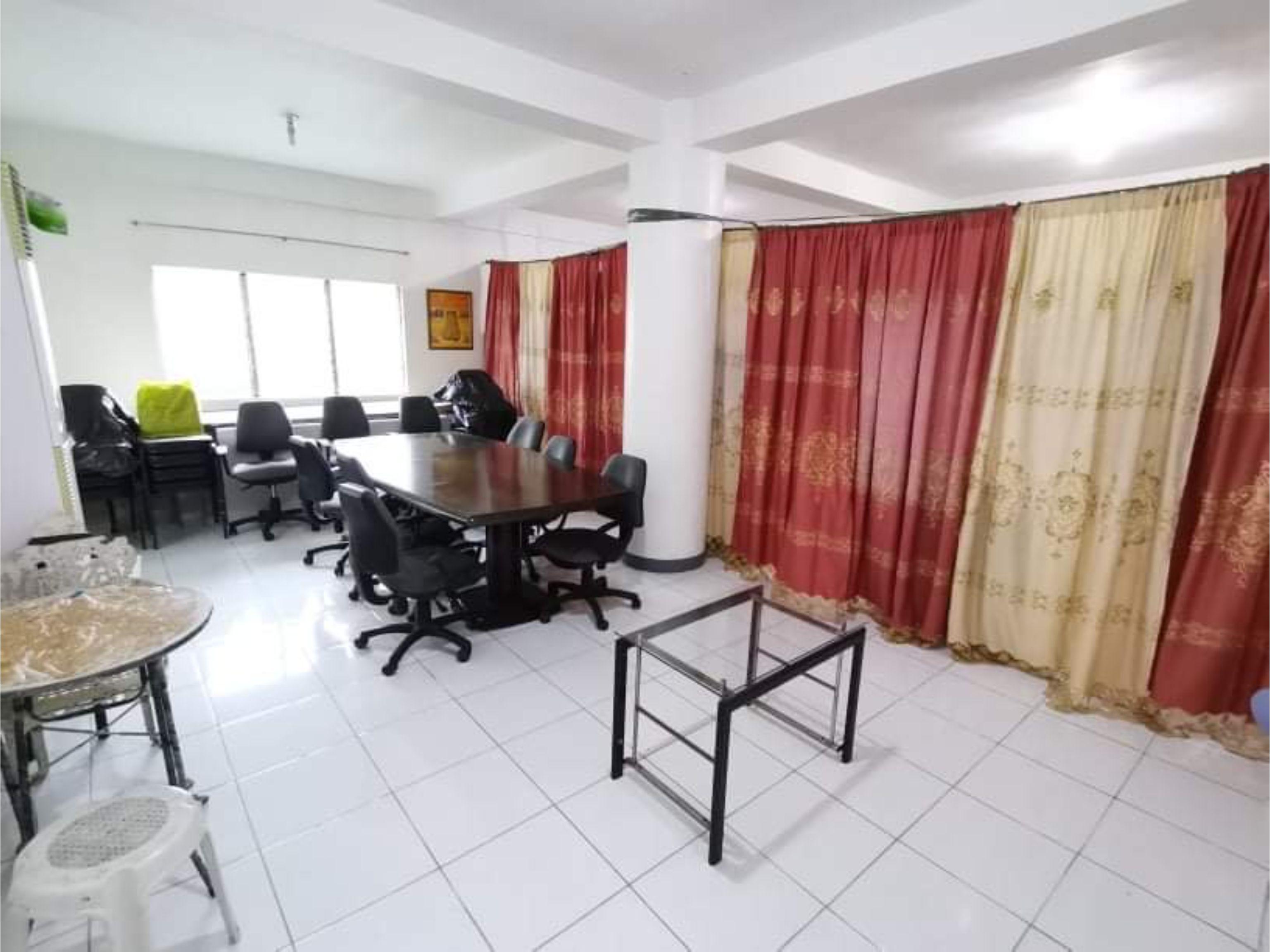 Готель Oyo 799 Ddd Habitat Iloilo Екстер'єр фото
